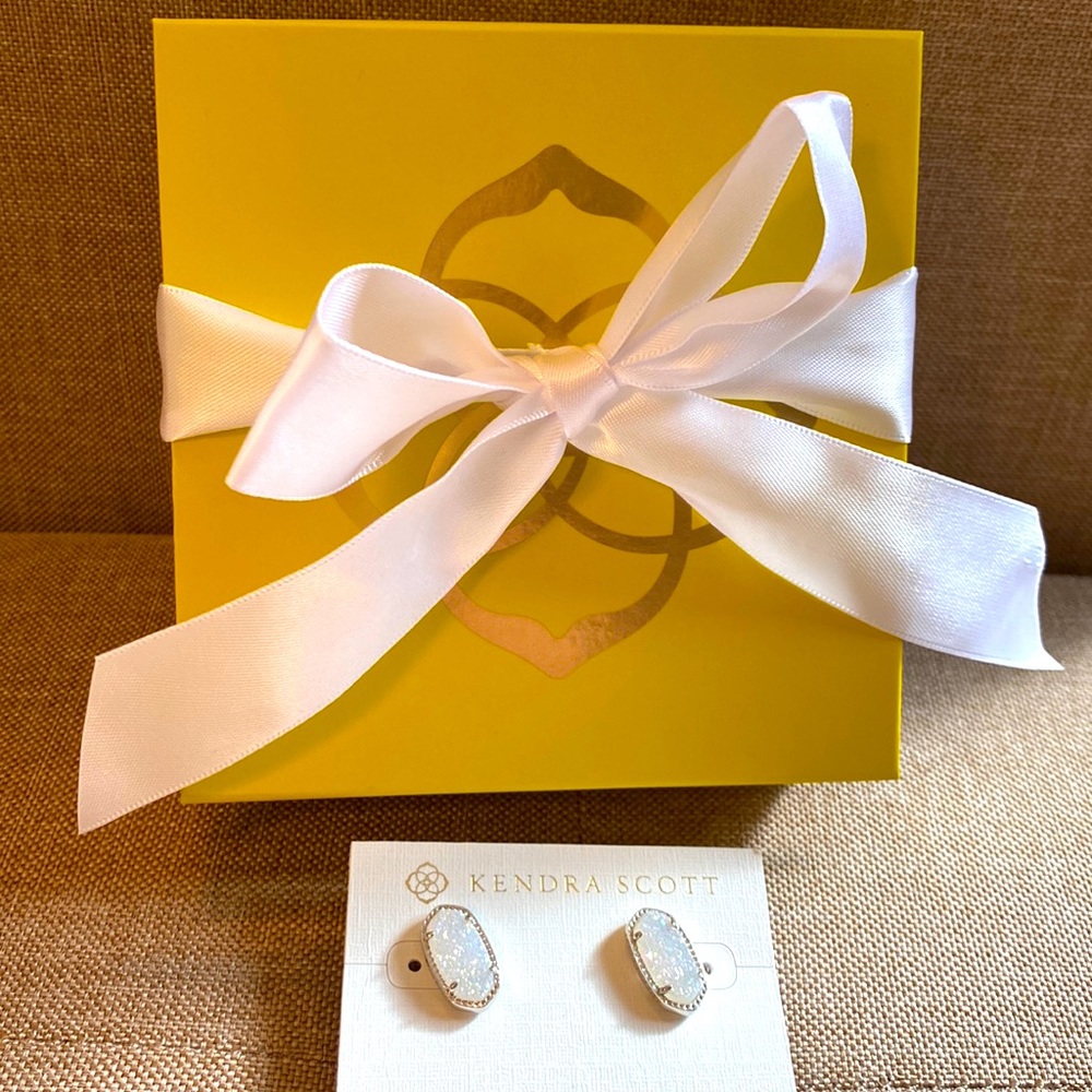 *SOLD* Kendra Scott Ellie Silver Ear Studs Iridescent Druzy